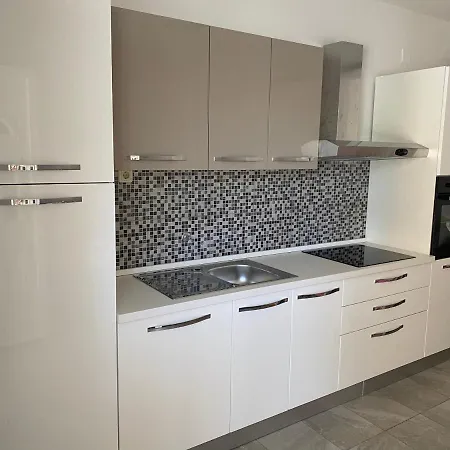 Luce Apartment *